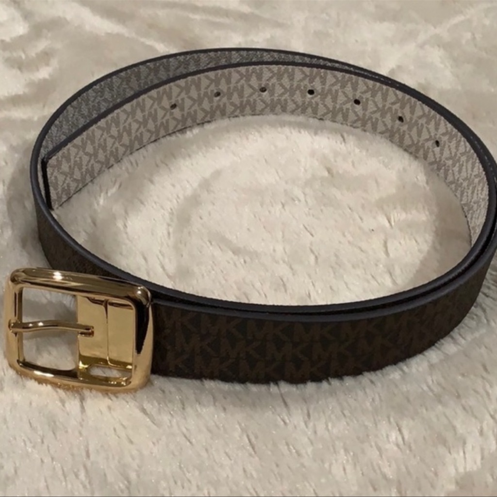 Michael Kors Reversible Brown/White Twist Gold Logo Buckle Size Large.